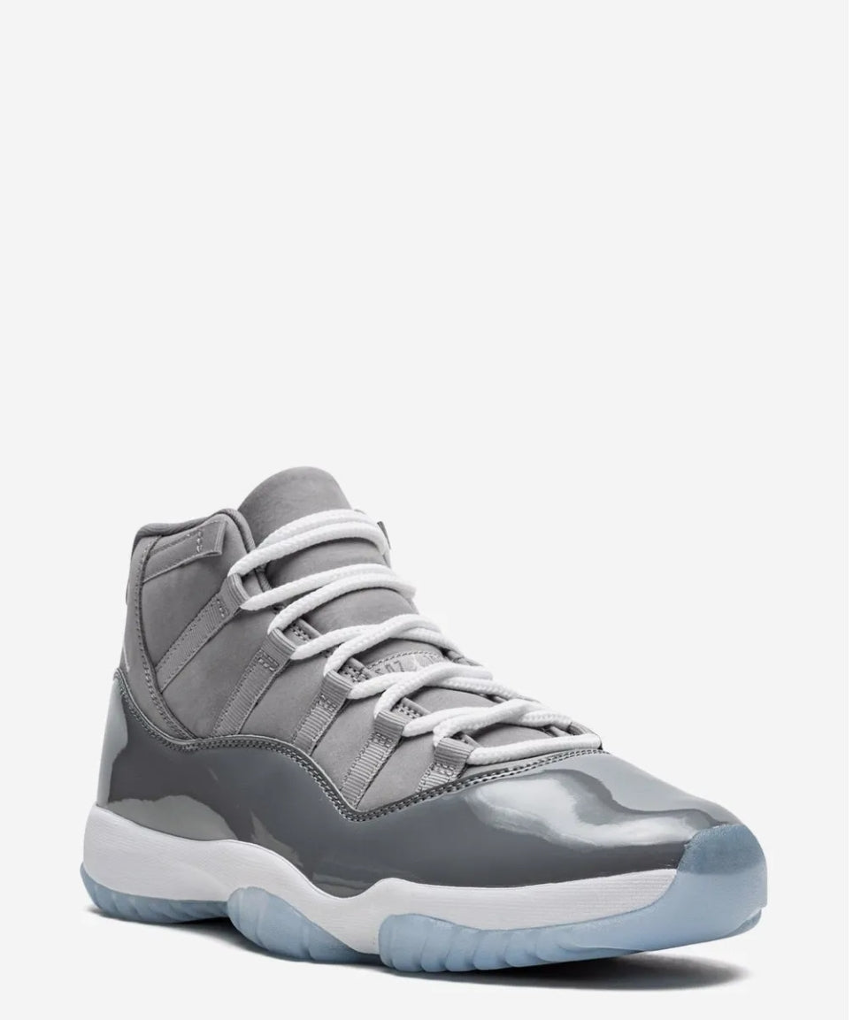 JORDAN 11 Retro Cool Grey